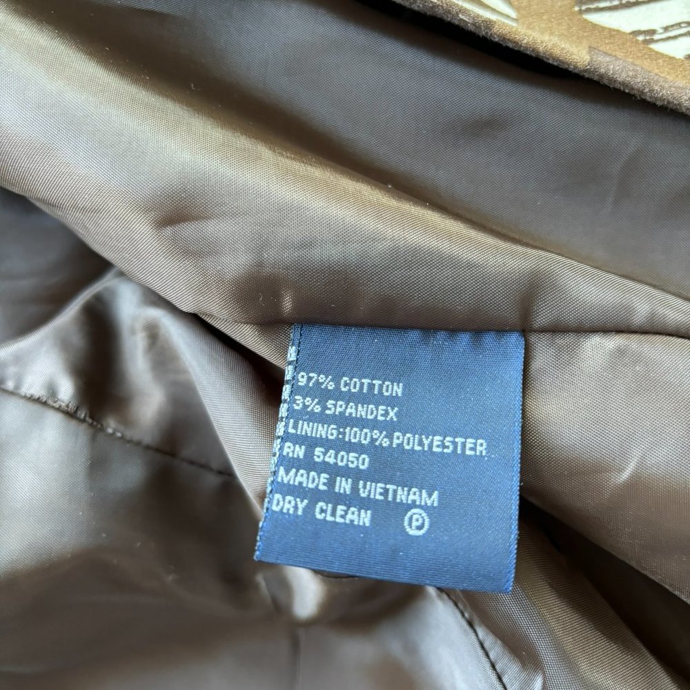 Blazer - Picture 3 of 8